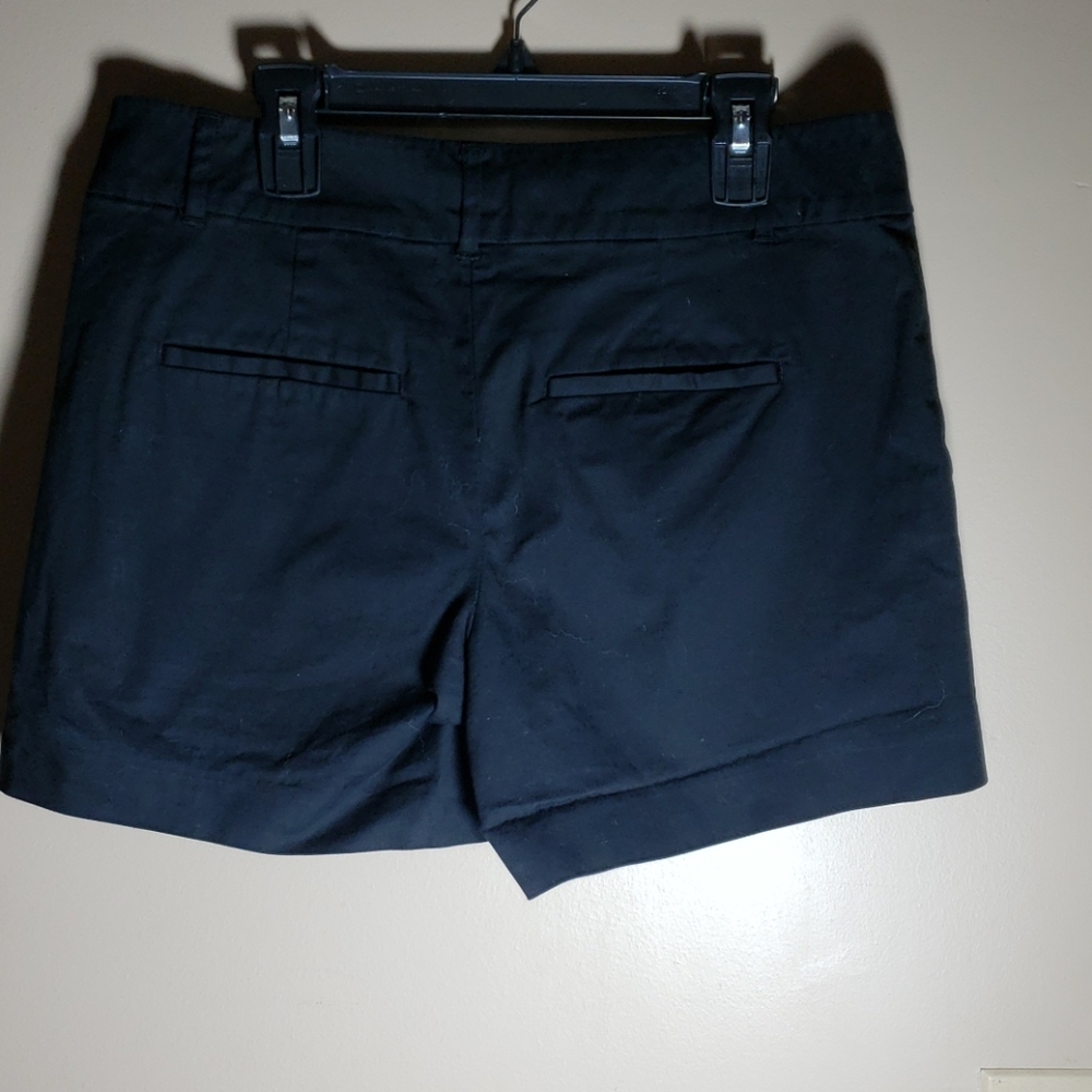 Ann Taylor Factory Signature Black Shorts Sz 4 - Picture 3 of 4